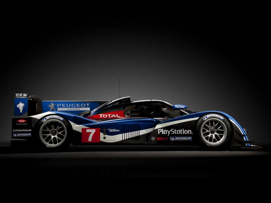  Peugeot 908 2011 года  (фото 3 из 4)